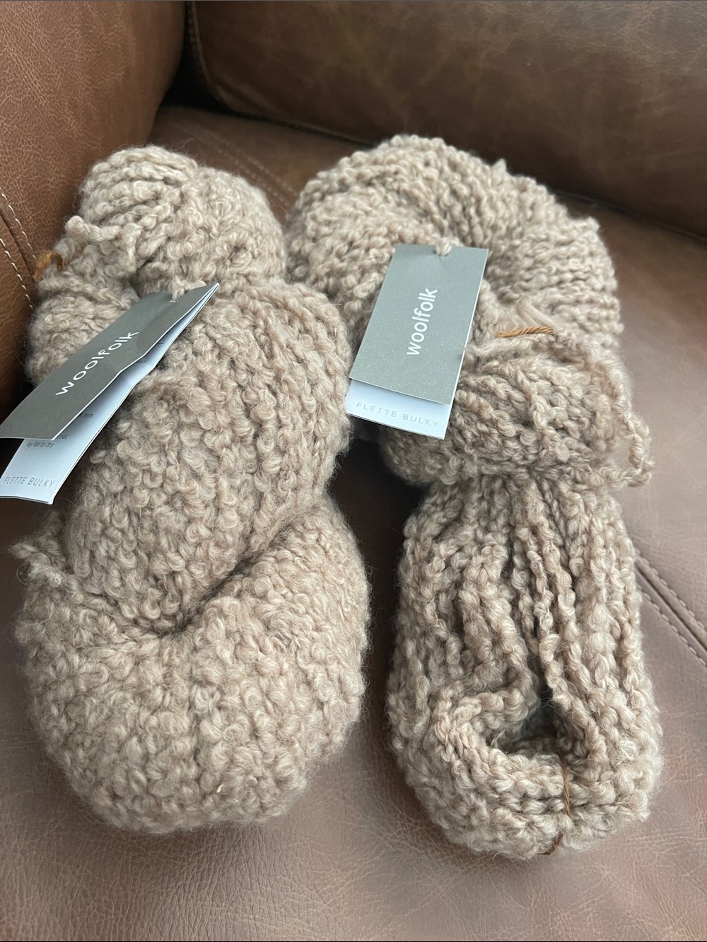 Woolfolk flette bulky yarn 2 hanks- FB02 taupe